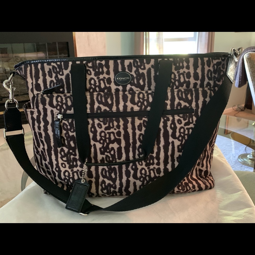 Coach ocelot tote EUC